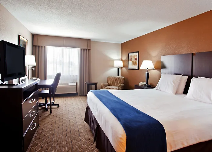 Holiday Inn Express Tuscola