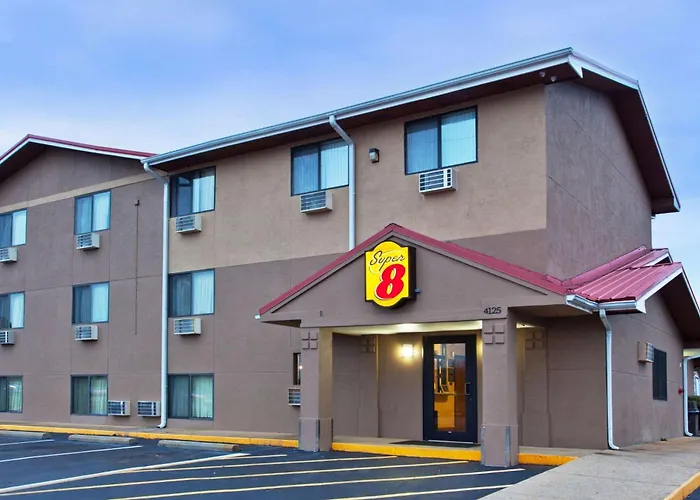 Super 8 By Wyndham Tuscaloosa