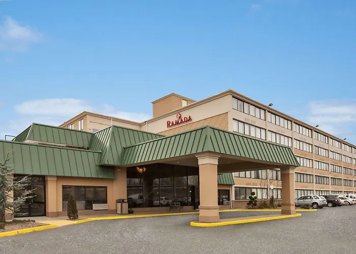 Ramada By Wyndham Rochelle Park Near Paramus