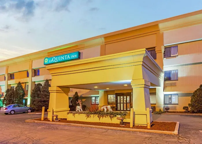 La Quinta Inn By Wyndham Milwaukee Airport / Oak Creek