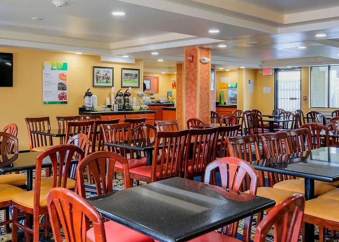 Quality Inn & Suites Lexington