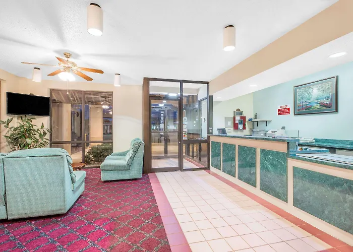 Days Inn By Wyndham N Little Rock East