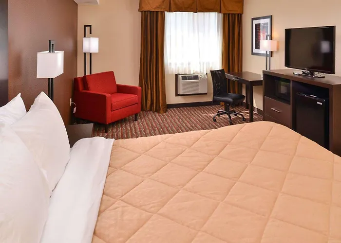 Quality Inn & Suites Tacoma - Seattle