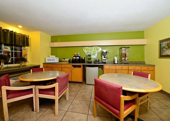 Americas Best Value Inn & Suites Jackson, Tn
