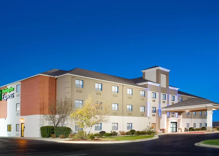 Holiday Inn Express Hotel Howe / Sturgis By Ihg