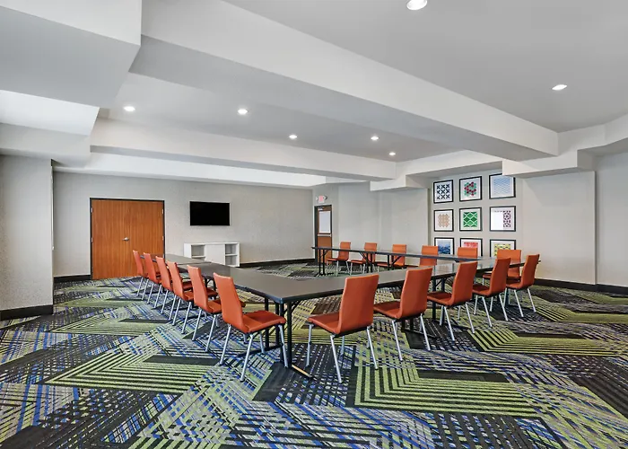 Holiday Inn Express Newport By Ihg