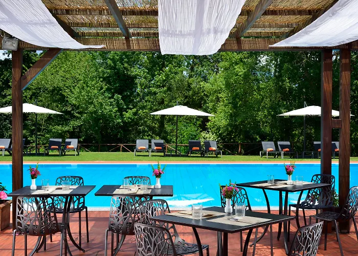 Unahotels Poggio Dei Medici Toscana