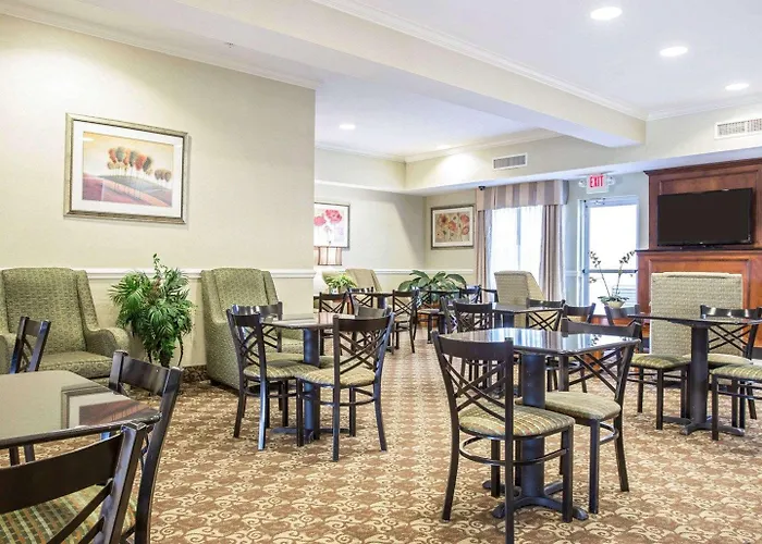 Comfort Inn&Suites Orangeburg