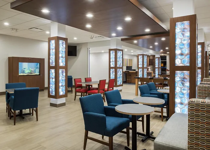 Holiday Inn Express & Suites West Plains Southwest By Ihg