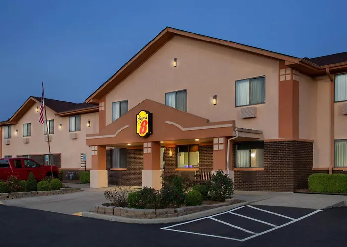 Super 8 By Wyndham Mayfield