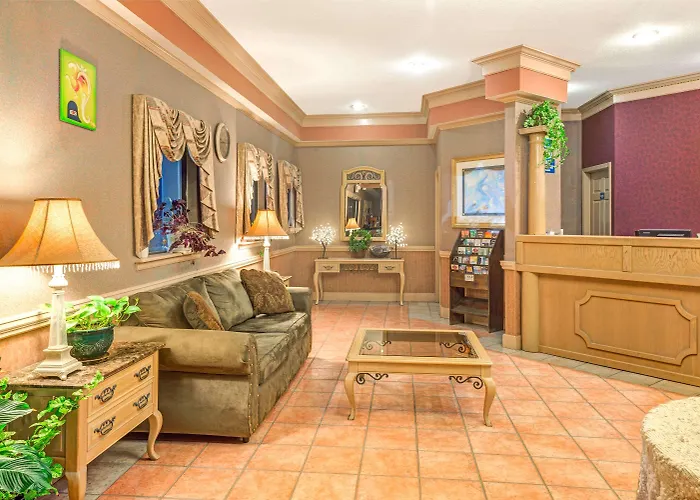 Days Inn & Suites By Wyndham Osceola Ar