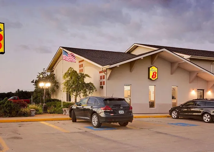 Super 8 By Wyndham Keokuk