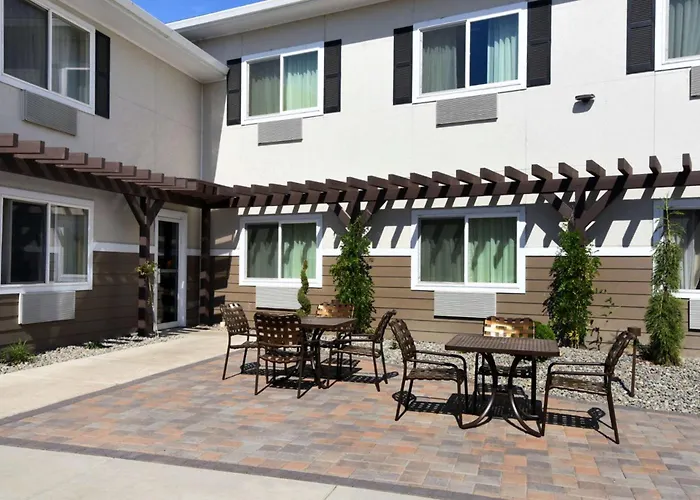 Best Western Plus Vintage Valley Inn