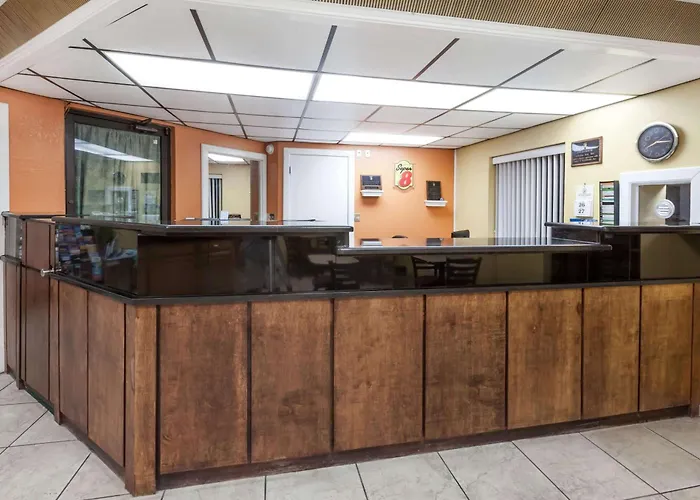 Super 8 By Wyndham Clinton Ok