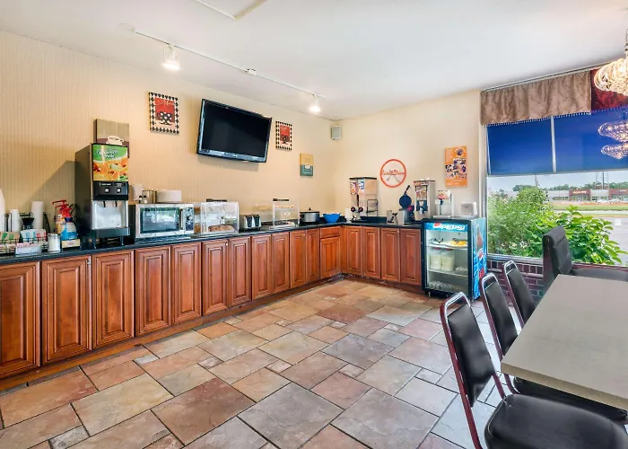 Howard Johnson By Wyndham Burlington