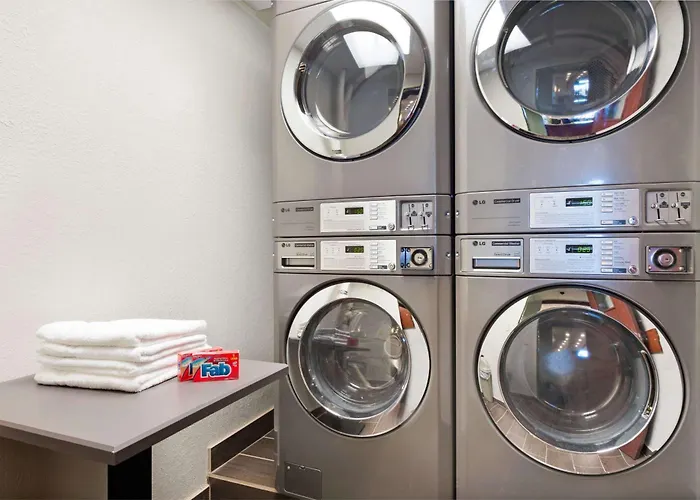 Microtel Inn & Suites Urbandale