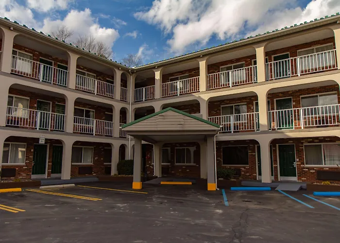 Surestay Hotel By Best Western Summersville