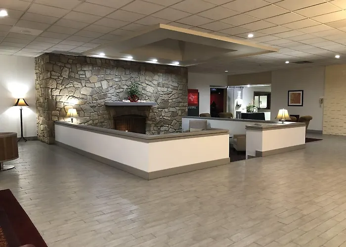 Ramada By Wyndham Clarion