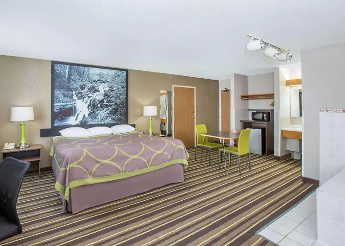 Super 8 By Wyndham Brookings