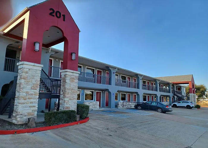 Clarion Pointe Huntsville West