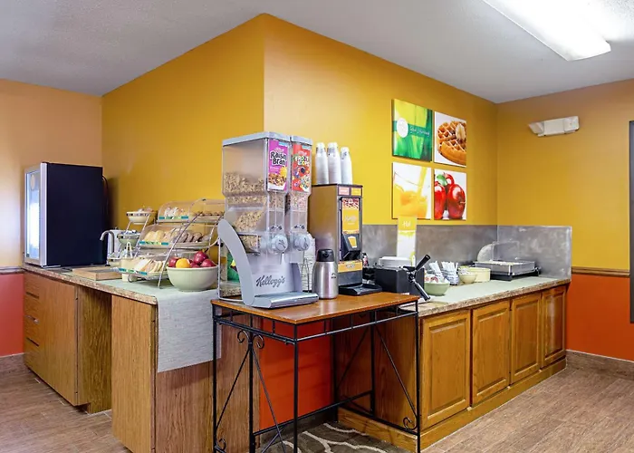 Quality Inn Huron