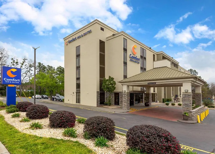 Comfort Inn & Suites Durham Near Duke University