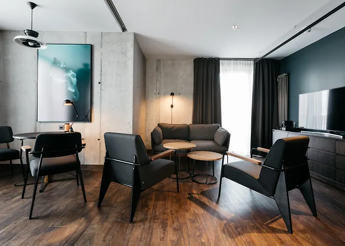 Exeter Hotel