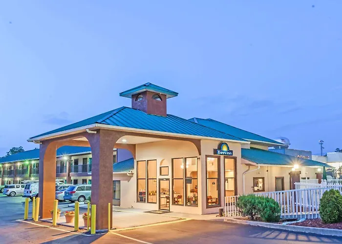 Days Inn By Wyndham Jackson