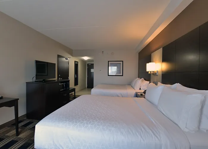 Holiday Inn Express & Suites Ottawa East-Orleans By Ihg