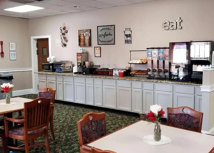 Ramada By Wyndham & Suites Warner Robins