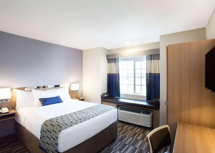 Microtel Inn & Suites By Wyndham Vernal/Naples