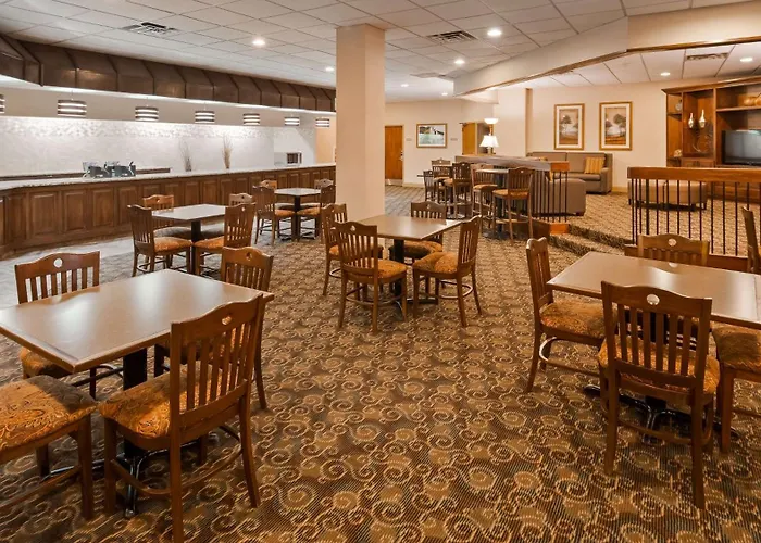 Best Western Crossroads Of The Bluffs