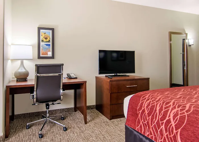 Comfort Inn & Suites - Independence