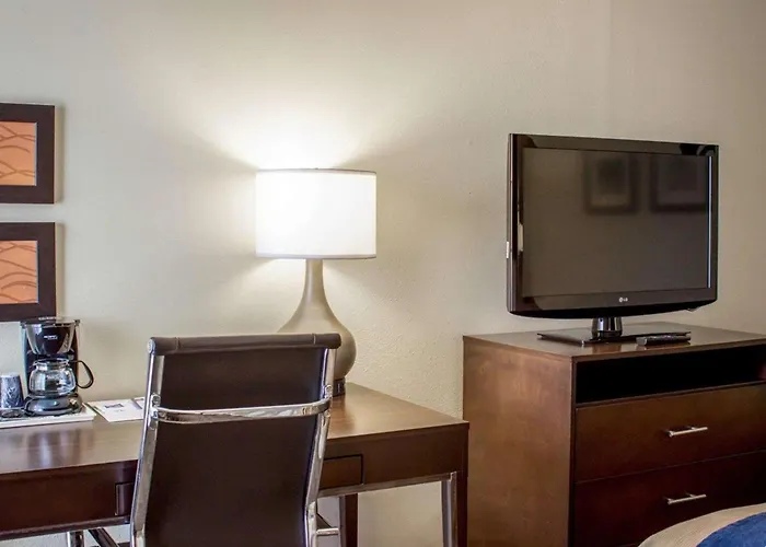 Comfort Inn & Suites Fuquay Varina