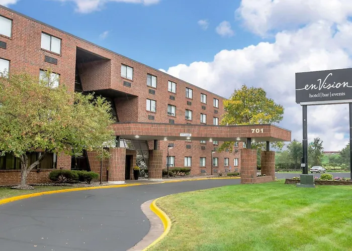 Envision Hotel Saint Paul South