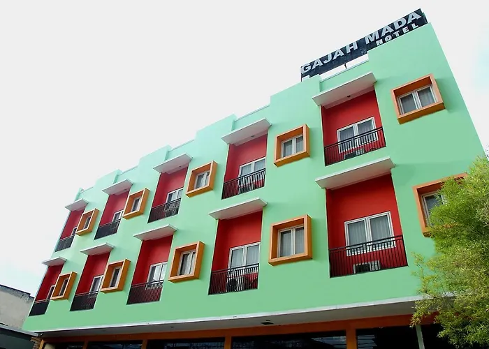 Reddoorz At Hotel Gajah Mada Palu