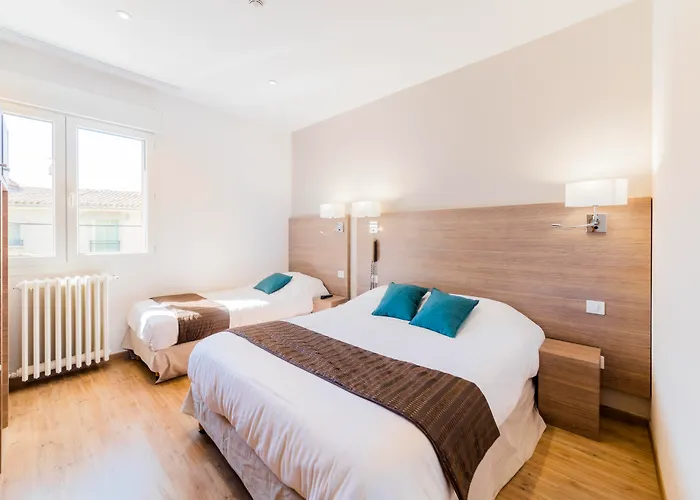 Logis Hotel Restaurant Le Cours