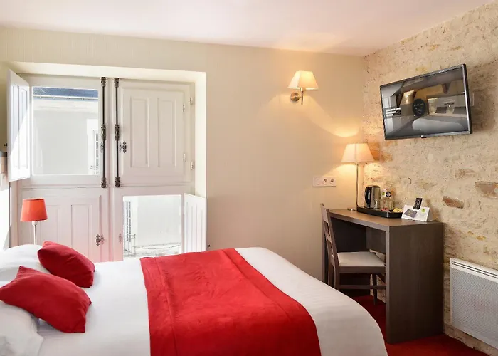 Logis Hotel Le Puits Dore