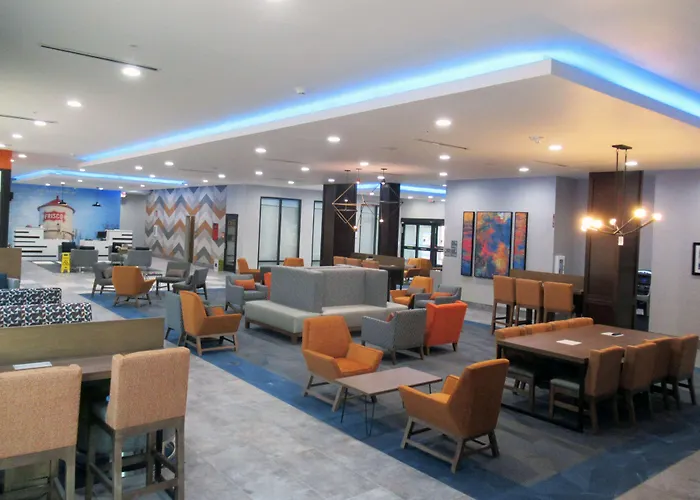 La Quinta Inn & Suites By Wyndham Dallas - Frisco Stadium