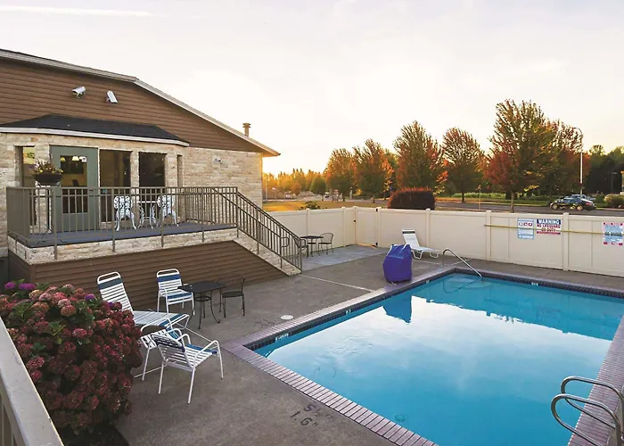La Quinta By Wyndham Woodburn