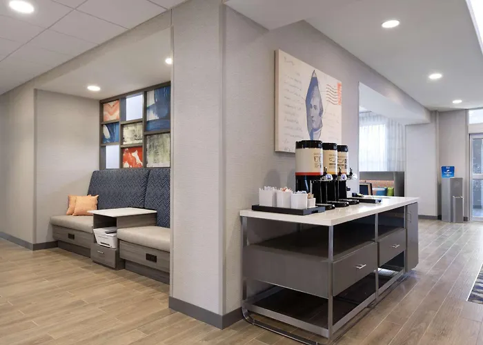 Hampton Inn & Suites St Charles Old Town Area, Mo