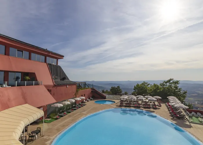 Hotel Carqueijais - Serra Da Estrela