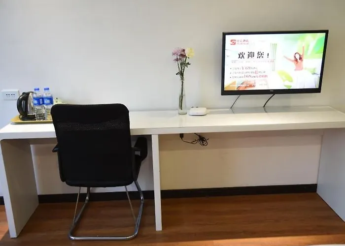 Shell Lishui High Speed Railway Station Hotel