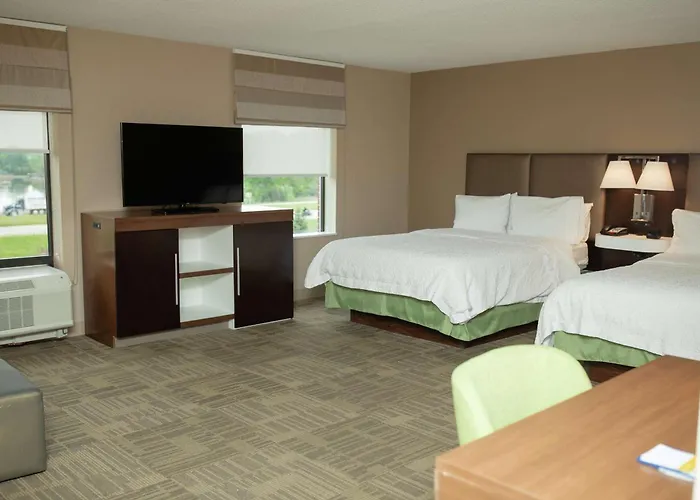 Hampton Inn Commerce/Novi