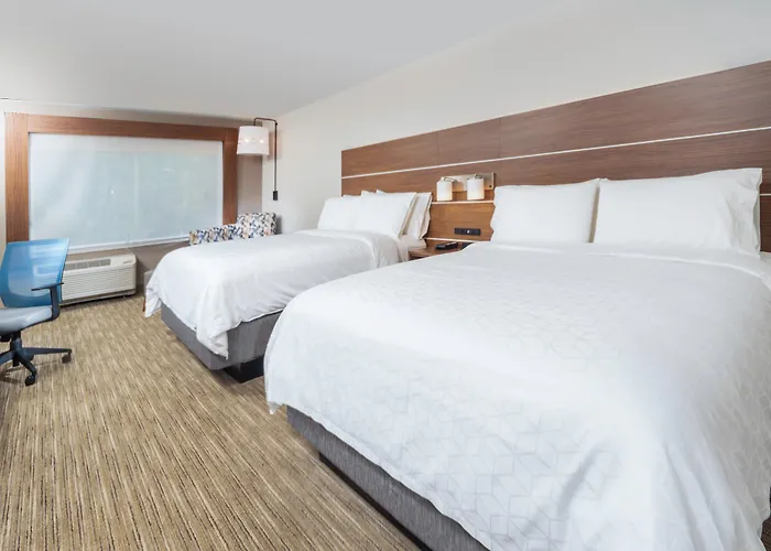 Holiday Inn Express & Suites Brevard A City Center By Ihg