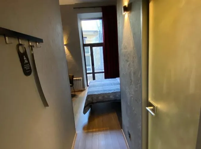 Lift Rooms - Derybasivska