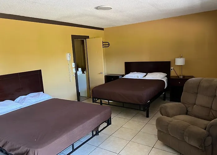Budget Inn Decatur Priceville