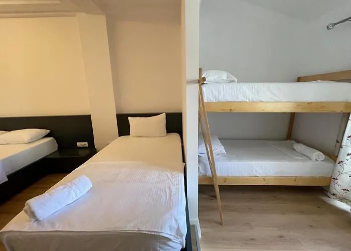 Ladi Rooms