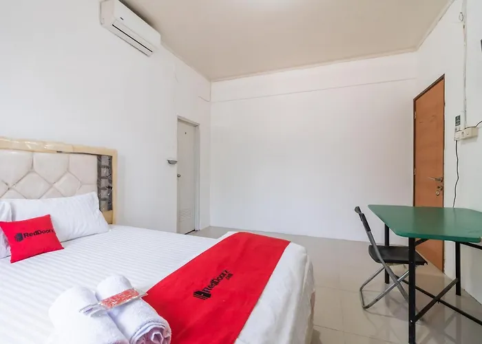 Reddoorz Near Terminal Bubulak Bogor