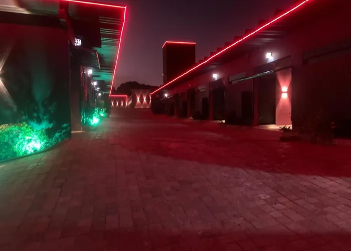 Up Motel